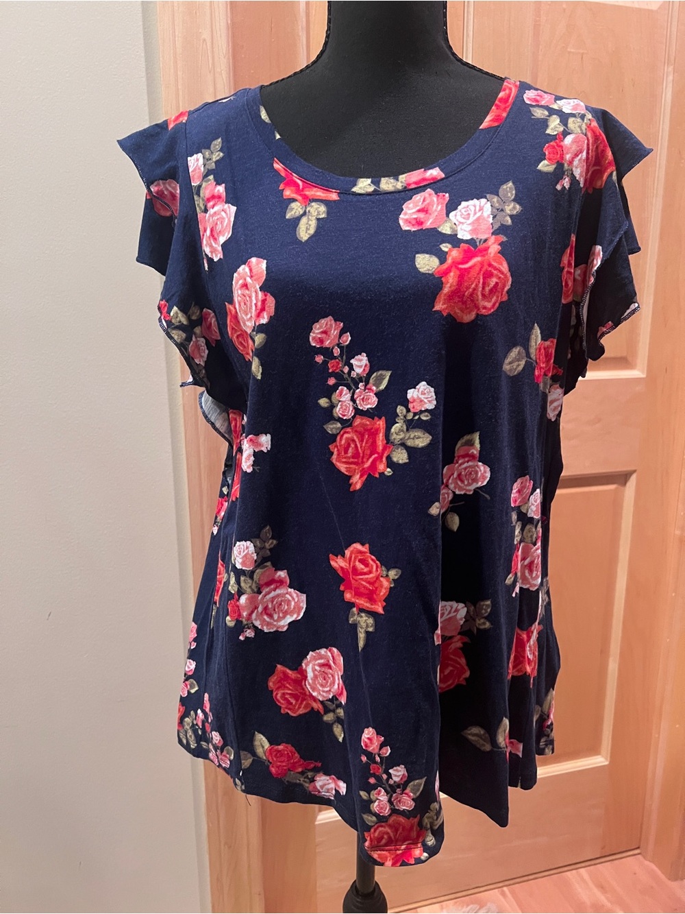 NWT Maurices Navy Floral Flutter Sleeve Top Red Pink Roses Coquette Cottage  L